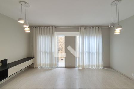 Sala de casa de condomínio para alugar com 3 quartos, 140m² em Planalto, São Bernardo do Campo