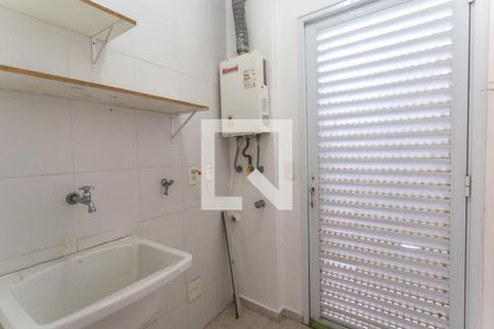 Casa de condomínio para alugar com 140m², 3 quartos e 2 vagas Casa de condomínio para alugar com 140m², 3 quartos e 2 vagasÁrea de serviço