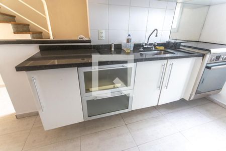 Casa de condomínio para alugar com 140m², 3 quartos e 2 vagas Casa de condomínio para alugar com 140m², 3 quartos e 2 vagasArmário