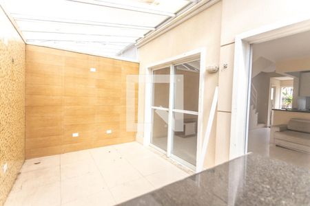 Casa de condomínio para alugar com 140m², 3 quartos e 2 vagas Casa de condomínio para alugar com 140m², 3 quartos e 2 vagasQuintal e churrasqueira