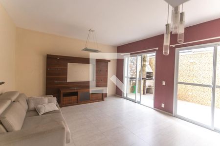 Casa de condomínio para alugar com 140m², 3 quartos e 2 vagas Casa de condomínio para alugar com 140m², 3 quartos e 2 vagasSala de estar