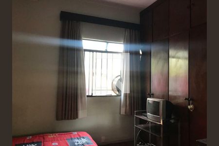 Casa à venda com 4 quartos, 256m² em Concórdia, Belo Horizonte