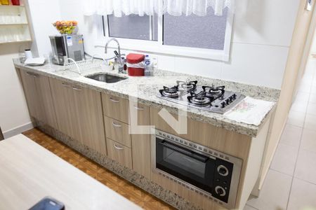 Apartamento à venda com 104m², 2 quartos e 2 vagasCozinha
