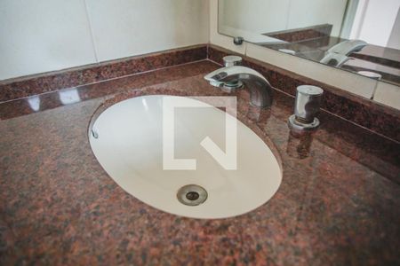 Apartamento à venda com 69m², 2 quartos e 1 vagaBanheiro - Torneira