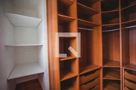 Apartamento à venda com 69m², 2 quartos e 1 vagaCloset