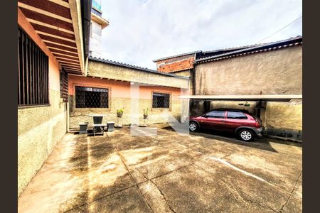 Casa à venda com 187m², 4 quartos e 6 vagas