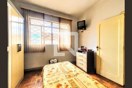 Casa à venda com 187m², 4 quartos e 6 vagas