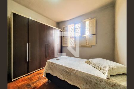 Casa à venda com 187m², 4 quartos e 6 vagas