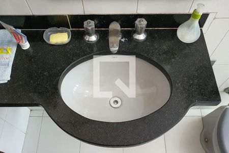 Casa à venda com 178m², 3 quartos e 3 vagasBanheiro