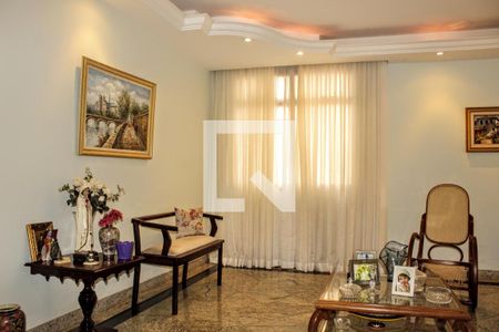 Apartamento à venda com 4 quartos, 196m² em Buritis, Belo Horizonte