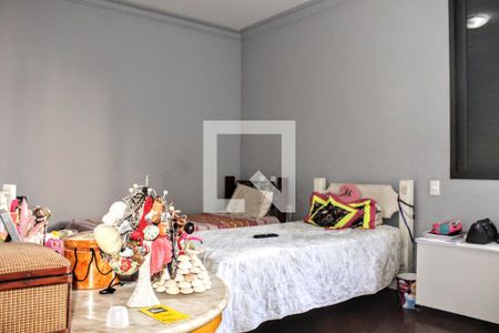 Apartamento à venda com 4 quartos, 196m² em Buritis, Belo Horizonte