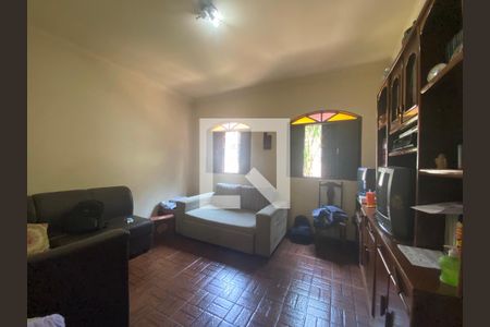 Casa à venda com 5 quartos, 203m² em Ouro Preto, Belo Horizonte