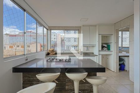 Apartamento à venda com 142m², 3 quartos e 1 vagaCozinha e sala segundo andar