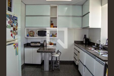 Apartamento à venda com 4 quartos, 158m² em Ouro Preto, Belo Horizonte