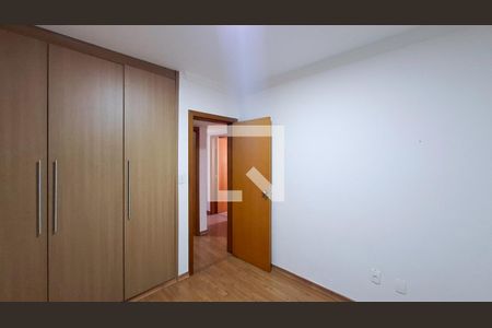 Quarto 1 de apartamento à venda com 4 quartos, 180m² em Vila Paris, Belo Horizonte