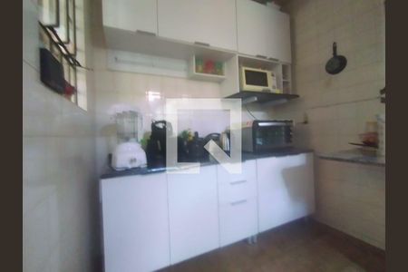 Casa à venda com 228m², 5 quartos e 2 vagas