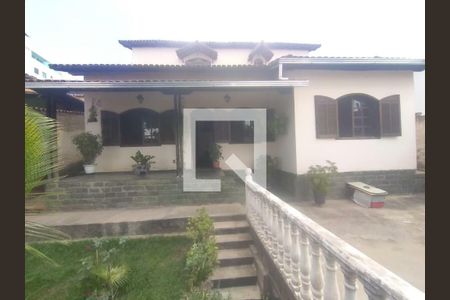 Casa à venda com 228m², 5 quartos e 2 vagas