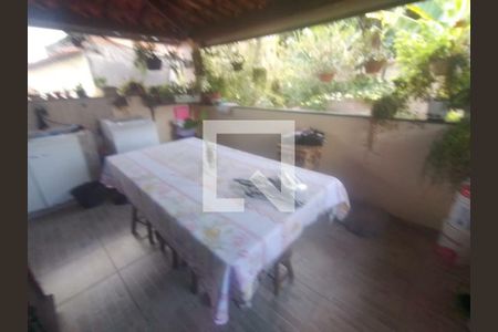 Casa à venda com 228m², 5 quartos e 2 vagas