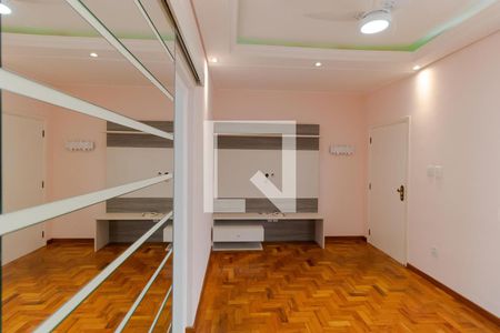 Apartamento à venda com 68m², 2 quartos e sem vagaSalas