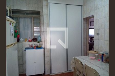 Casa à venda com 3 quartos, 400m² em Sagrada Família, Belo Horizonte