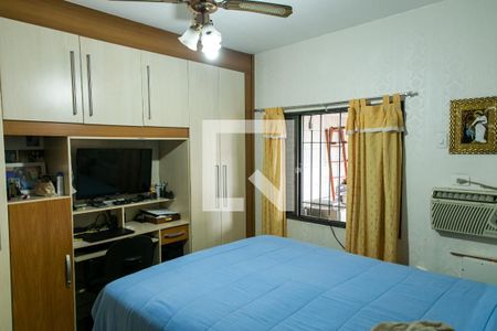 Casa à venda com 230m², 5 quartos e 3 vagasSuíte 1  