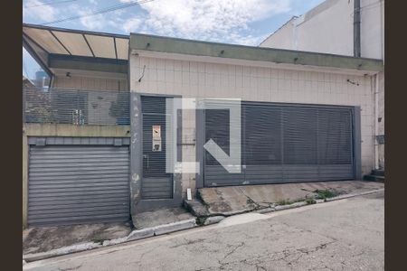 Casa à venda com 230m², 5 quartos e 3 vagasFachada 