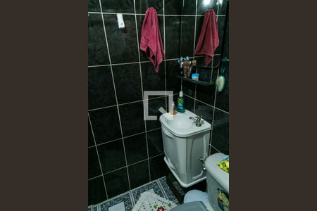 Casa à venda com 230m², 5 quartos e 3 vagasBanheiro da Suíte 1