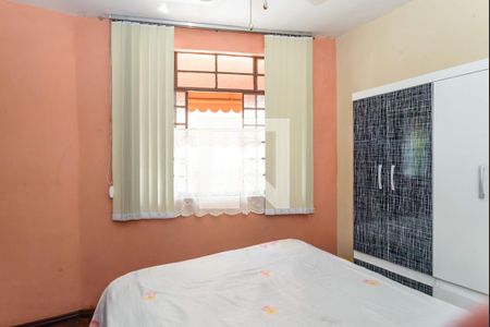 Casa à venda com 200m², 6 quartos e 2 vagas