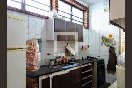 Casa à venda com 4 quartos, 251m² em Graça, Belo Horizonte