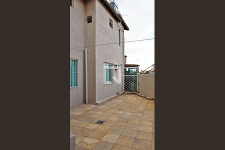 Casa à venda com 330m², 4 quartos e 4 vagas