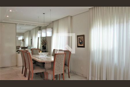 Casa à venda com 330m², 4 quartos e 4 vagas