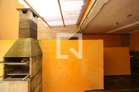 Casa para alugar com 90m², 2 quartos e 1 vagaQuintal