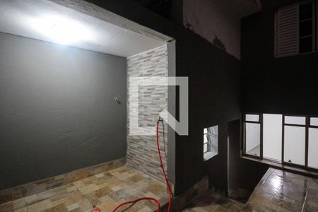 Casa à venda com 90m², 2 quartos e 2 vagasQuintal e Área de Serviço