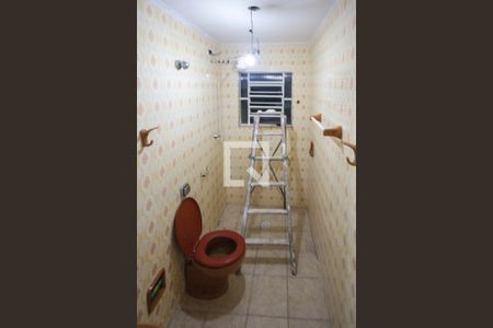 Casa à venda com 90m², 2 quartos e 2 vagasBanheiro da Suite