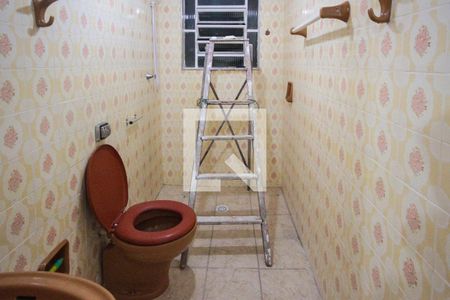 Casa à venda com 90m², 2 quartos e 2 vagasBanheiro da Suite