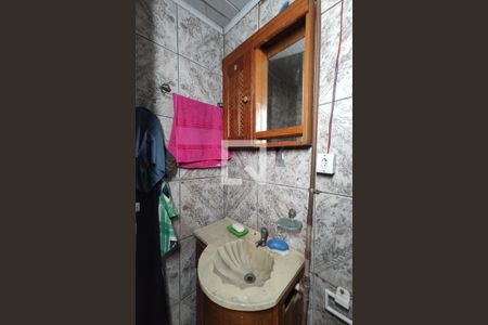 Casa à venda com 140m², 3 quartos e 1 vagaBanheiro 2