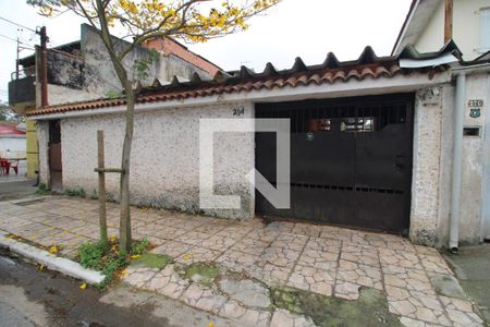 Casa para alugar com 180m², 3 quartos e 2 vagasFachada