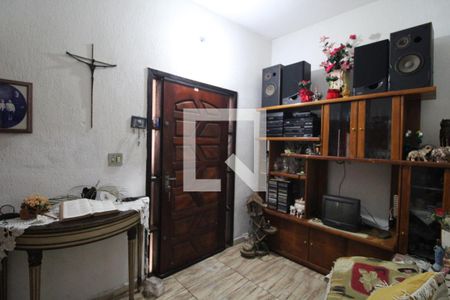 Sala 1 de casa para alugar com 3 quartos, 180m² em Jardim Guarapiranga, São Paulo