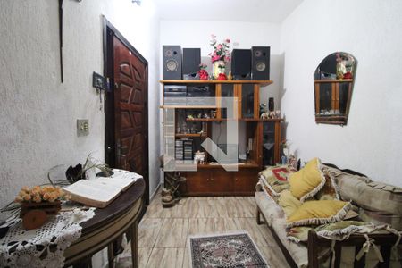 Sala 1 de casa à venda com 3 quartos, 180m² em Jardim Guarapiranga, São Paulo