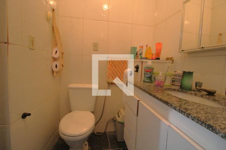 Casa para alugar com 180m², 3 quartos e 2 vagasBanheiro da suíte