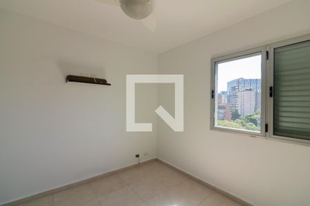 Suíte de apartamento para alugar com 4 quartos, 130m² em Vila Olímpia, São Paulo