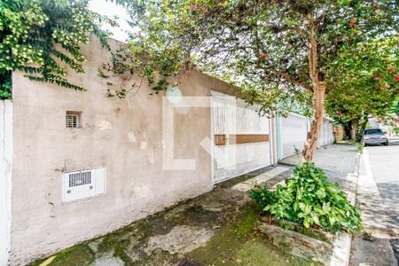 Casa à venda com 240m², 4 quartos e 6 vagas