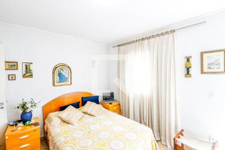 Casa à venda com 240m², 4 quartos e 6 vagas