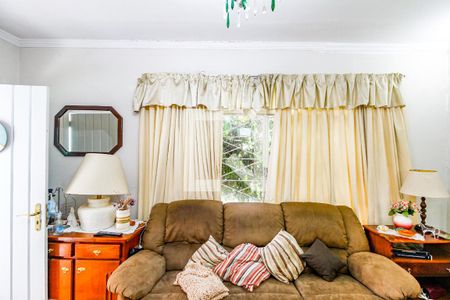 Casa à venda com 4 quartos, 240m² em Vila Cordeiro, São Paulo