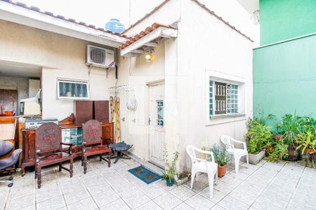 Casa à venda com 240m², 4 quartos e 6 vagas