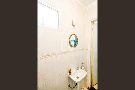 Casa à venda com 240m², 4 quartos e 6 vagas