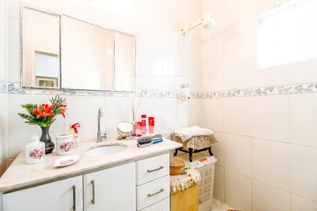 Casa à venda com 240m², 4 quartos e 6 vagas