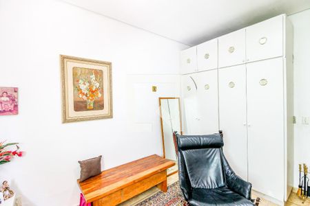 Casa à venda com 240m², 4 quartos e 6 vagas