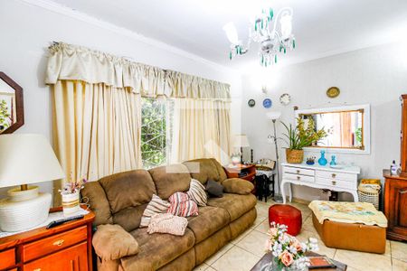 Casa à venda com 4 quartos, 240m² em Vila Cordeiro, São Paulo