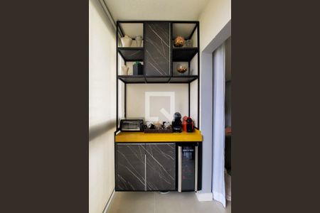 Apartamento à venda com 70m², 2 quartos e 1 vaga Apartamento à venda com 70m², 2 quartos e 1 vagaVaranda